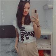 Profesora titulada en filología francesa que imparte clases de francés para ESO y Bachillerato tanto online como presencial